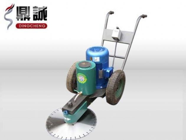 點(diǎn)擊查看詳細(xì)信息<br>標(biāo)題：手推式切樁機(jī) 閱讀次數(shù)：12627