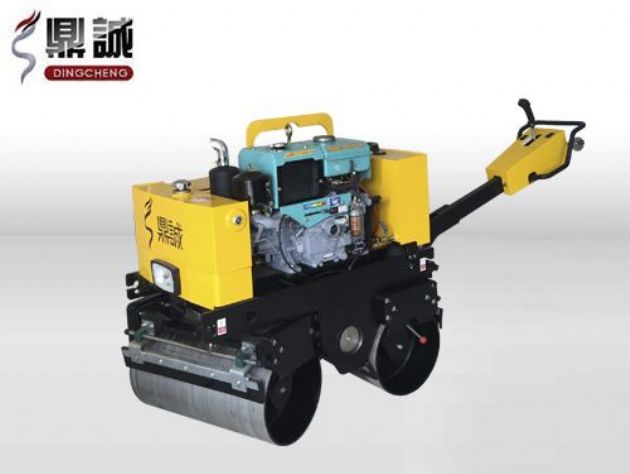點(diǎn)擊查看詳細(xì)信息<br>標(biāo)題：DC-840-I全液壓手扶雙鋼輪壓路機(jī) 閱讀次數(shù)：13763