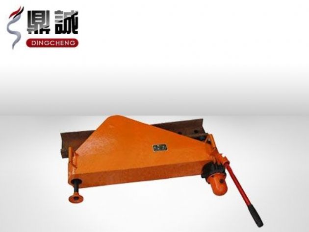 點(diǎn)擊查看詳細信息<br>標題：垂直液壓彎軌機 閱讀次數：3963